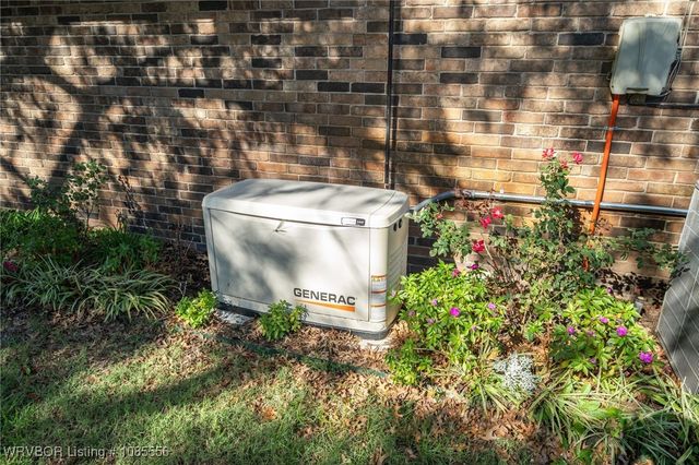 1303 S Hwy 96, Lavaca, AR 72941