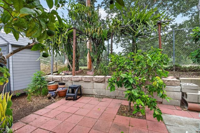 24921 Muirlands Boulevard 32, Lake Forest, CA 92630
