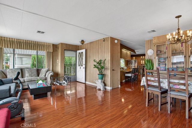 24921 Muirlands Boulevard 32, Lake Forest, CA 92630