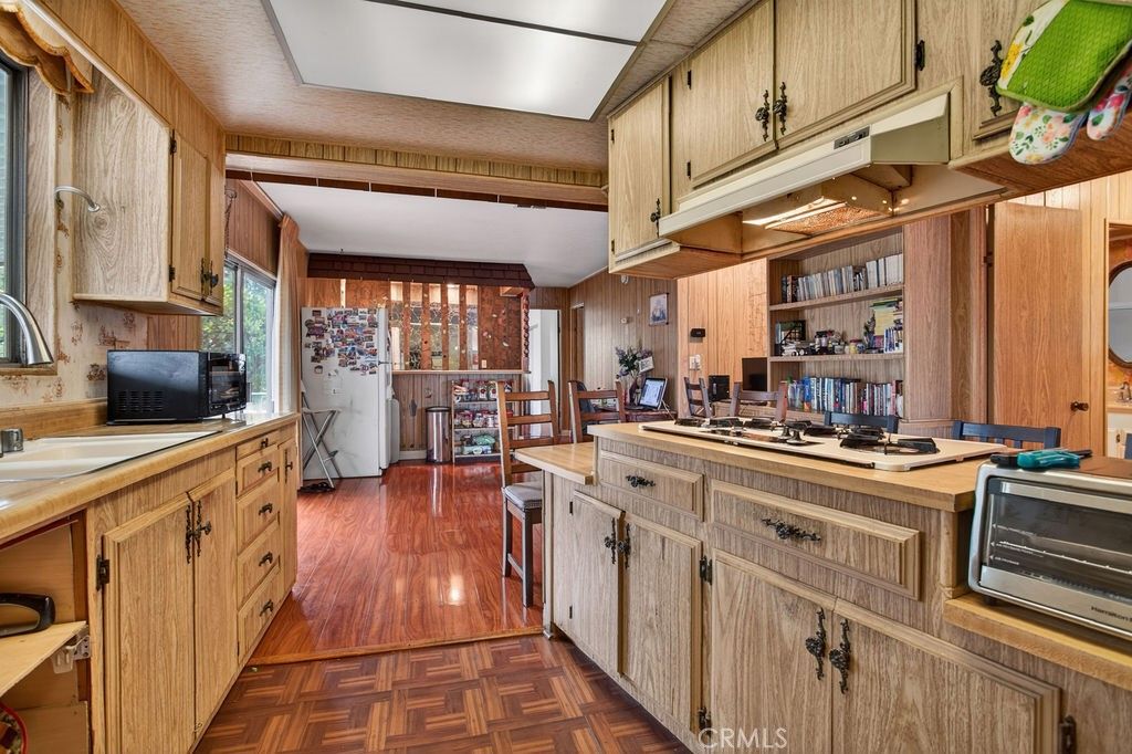 Image 10 of property listing at 24921 Muirlands Boulevard 32, Lake Forest, CA 92630