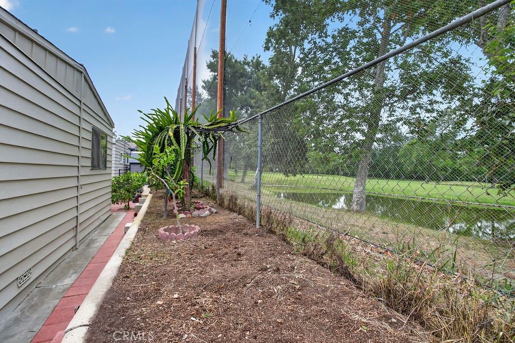 Image 26 of property listing at 24921 Muirlands Boulevard 32, Lake Forest, CA 92630