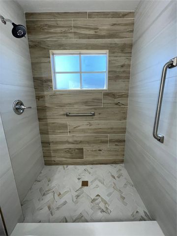 3014 SOUTHERN PARKWAY W, Bradenton, FL 34205