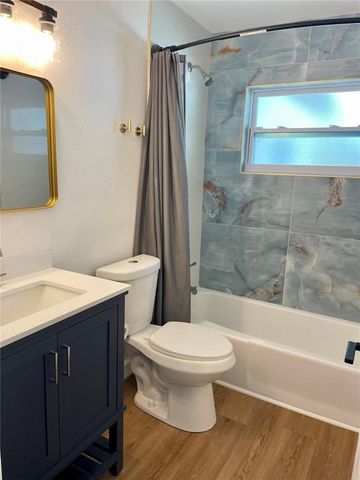 3014 SOUTHERN PARKWAY W, Bradenton, FL 34205