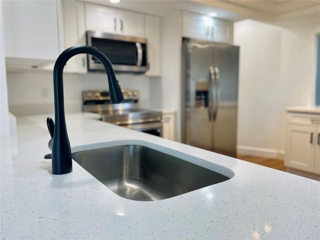 3014 SOUTHERN PARKWAY W, Bradenton, FL 34205