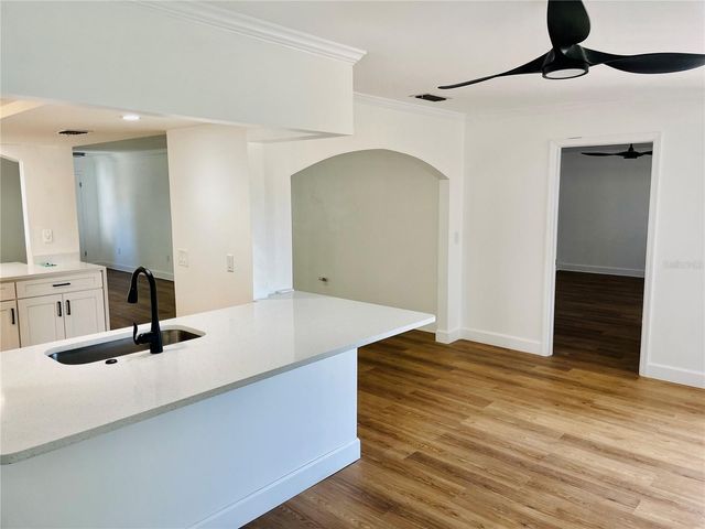 3014 SOUTHERN PARKWAY W, Bradenton, FL 34205