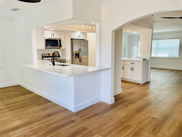 3014 SOUTHERN PARKWAY W, Bradenton, FL 34205