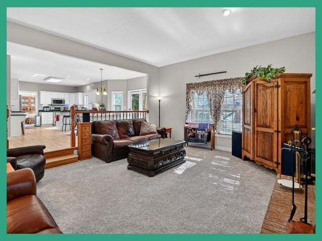 3545 Orvold Park Drive, Mcfarland, WI 53558