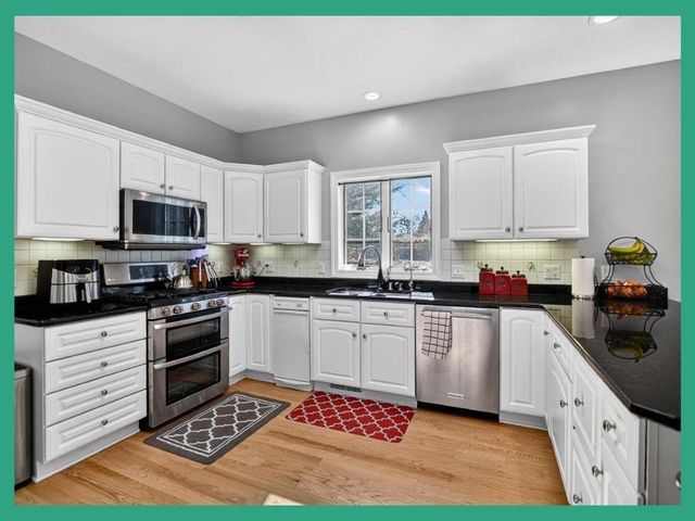 3545 Orvold Park Drive, Mcfarland, WI 53558