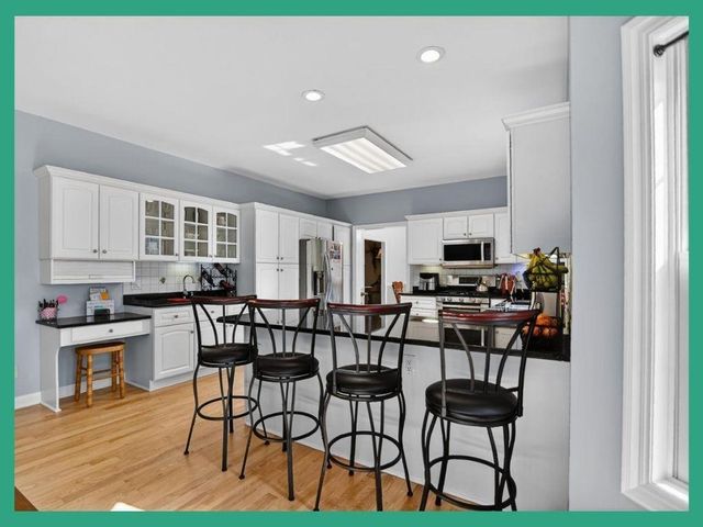 3545 Orvold Park Drive, Mcfarland, WI 53558