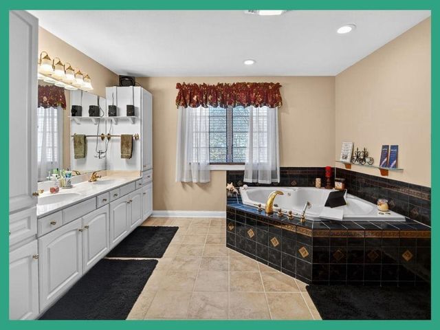 3545 Orvold Park Drive, Mcfarland, WI 53558