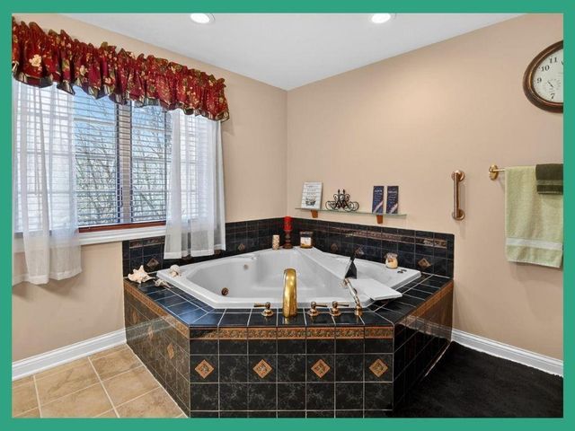 3545 Orvold Park Drive, Mcfarland, WI 53558