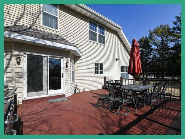 3545 Orvold Park Drive, Mcfarland, WI 53558