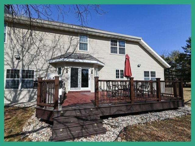 3545 Orvold Park Drive, Mcfarland, WI 53558