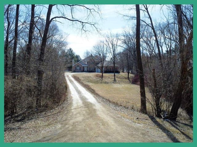 3545 Orvold Park Drive, Mcfarland, WI 53558