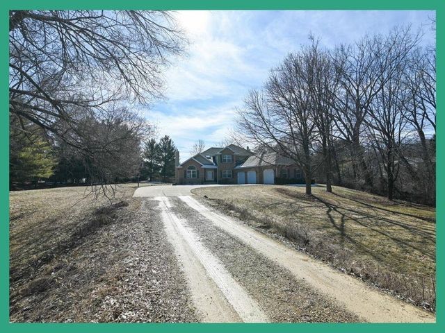 3545 Orvold Park Drive, Mcfarland, WI 53558