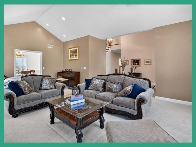 3545 Orvold Park Drive, Mcfarland, WI 53558