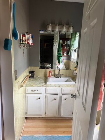 2331 S Missouri Avenue, Springfield, MO 65807