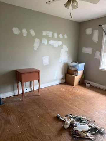 2331 S Missouri Avenue, Springfield, MO 65807