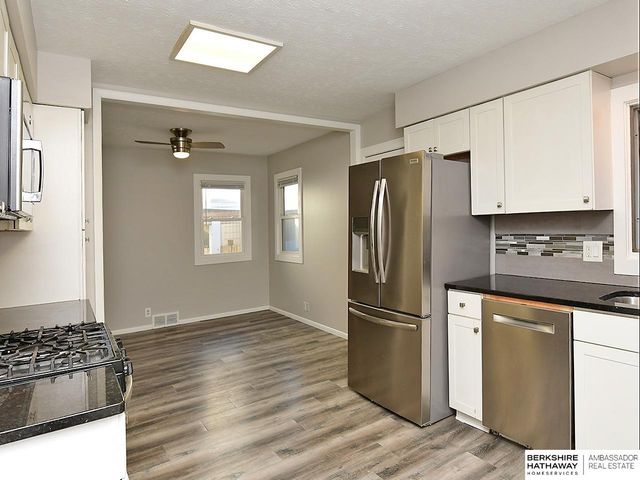 6912 Seward Street, Omaha, NE 68104