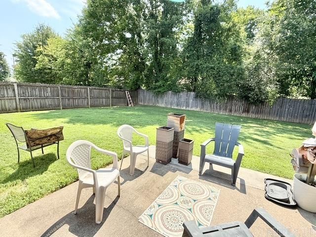 6 Cobblestone Creek Court, Little Rock, AR 72210