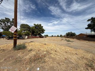 12th Ste Vic Avenue Q11 Ste, Palmdale, CA 93550