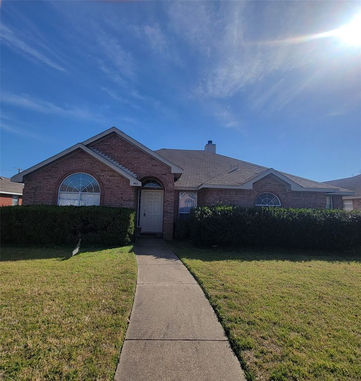 903 Worden Drive, Cedar Hill, TX 75104
