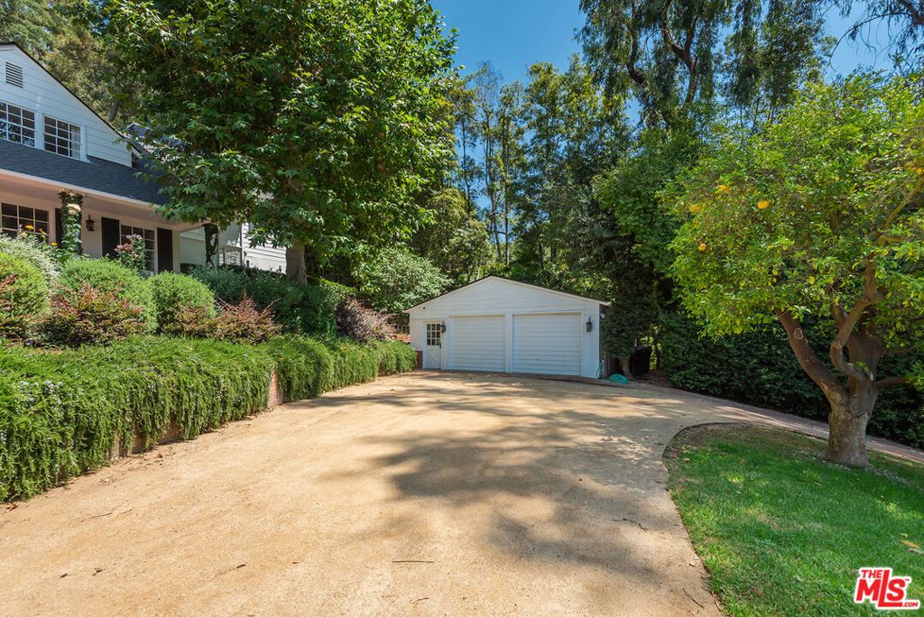 9305 Hazen Drive, Beverly Hills, CA 90210 — photo 4