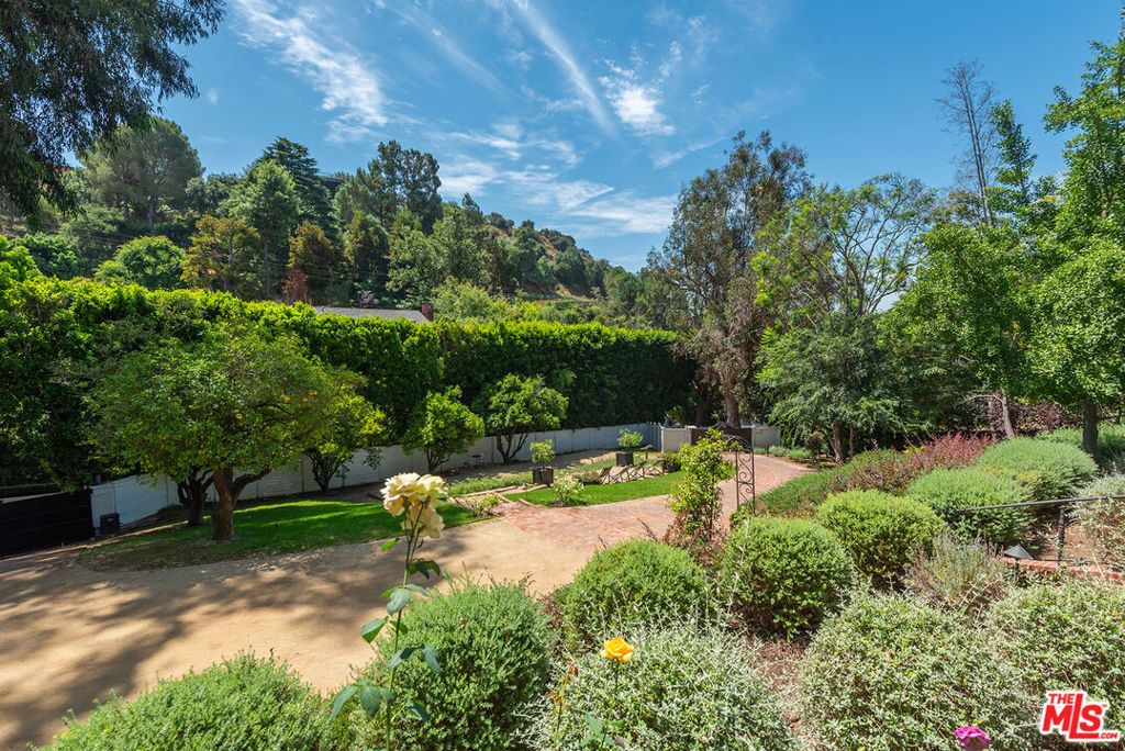 9305 Hazen Drive, Beverly Hills, CA 90210 — photo 5