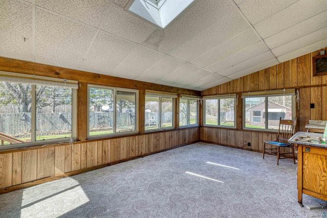 1404 10th St, Superior, WI 54880