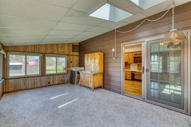 1404 10th St, Superior, WI 54880