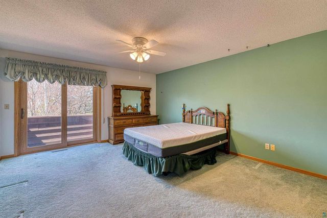1404 10th St, Superior, WI 54880