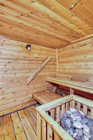 1404 10th St, Superior, WI 54880