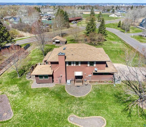 1404 10th St, Superior, WI 54880
