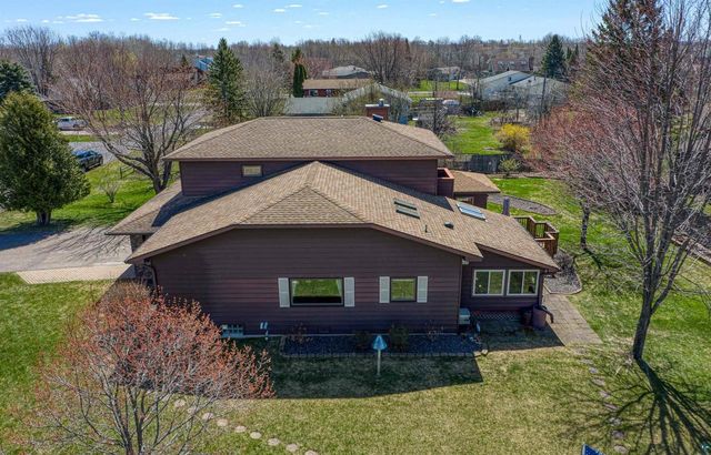 1404 10th St, Superior, WI 54880
