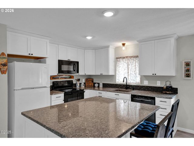 1302 Sw 63RD St, Lincoln City, OR 97367