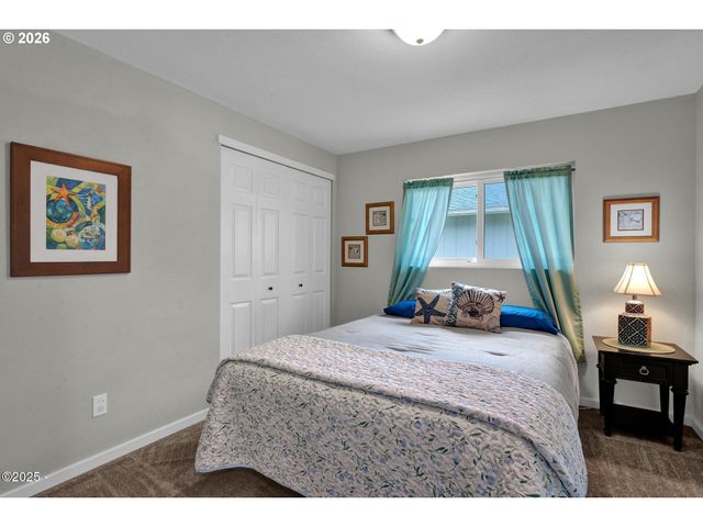 1302 Sw 63RD St, Lincoln City, OR 97367