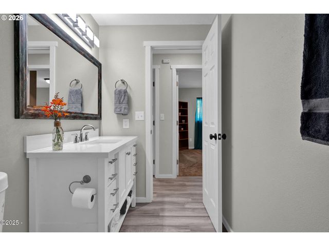 1302 Sw 63RD St, Lincoln City, OR 97367