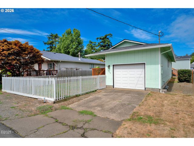 1302 Sw 63RD St, Lincoln City, OR 97367