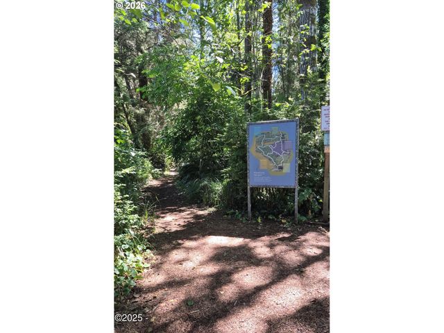 1302 Sw 63RD St, Lincoln City, OR 97367