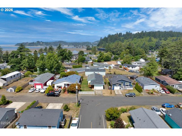 1302 Sw 63RD St, Lincoln City, OR 97367