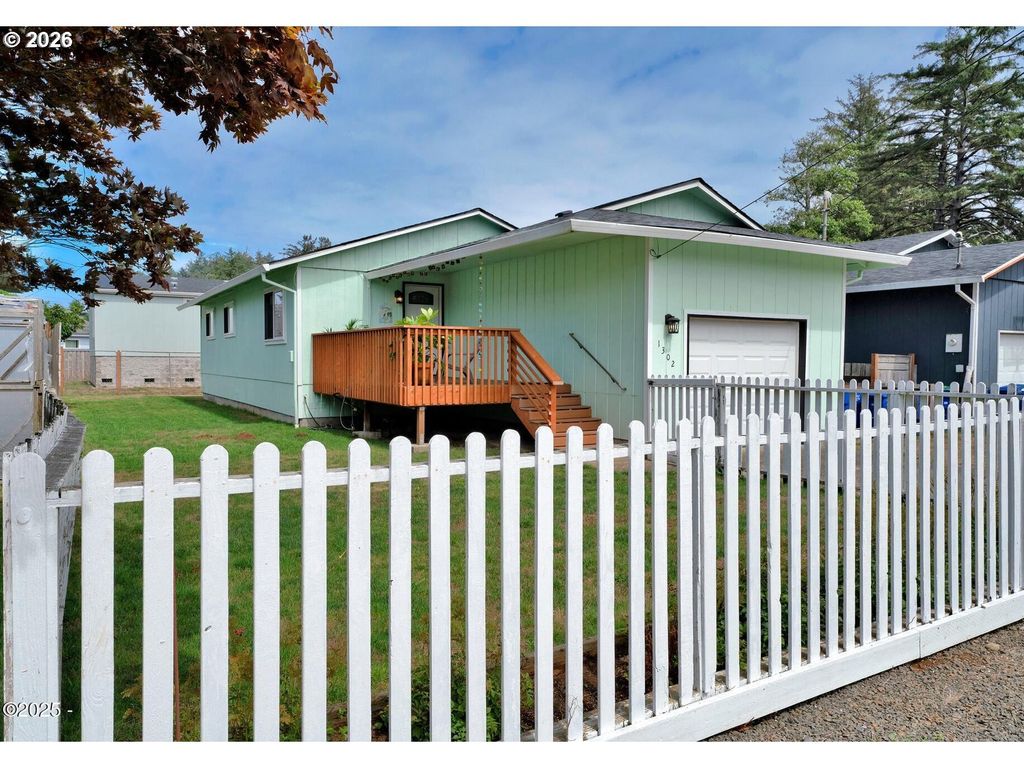 1302 Sw 63RD St, Lincoln City, OR 97367