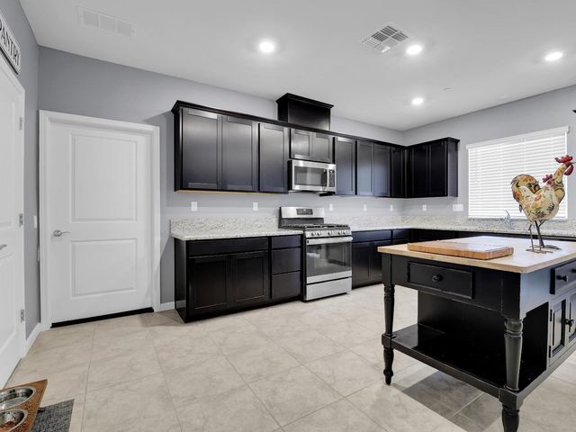1338 Callison Way, Olivehurst, CA 95961