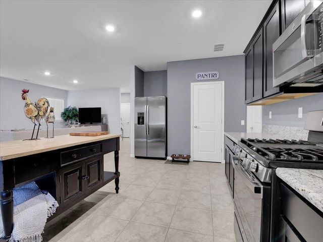 1338 Callison Way, Olivehurst, CA 95961