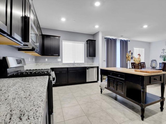 1338 Callison Way, Olivehurst, CA 95961