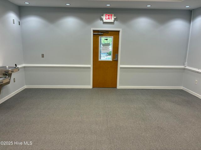 1507 N Road Street 2, Elizabeth City, NC 27909