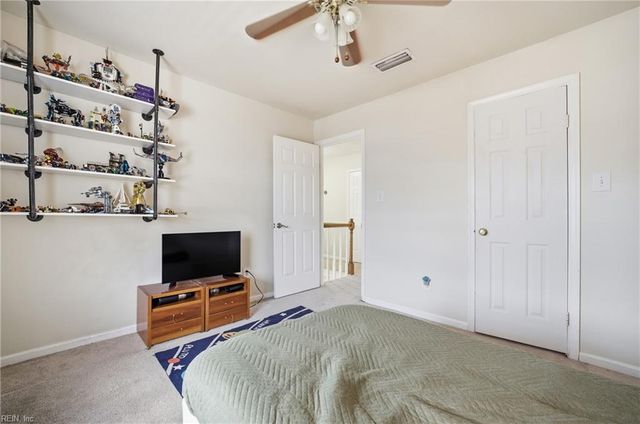 1257 Warner Hall DR, Virginia Beach, VA 23454