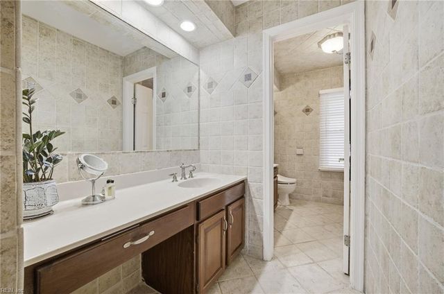 1257 Warner Hall DR, Virginia Beach, VA 23454