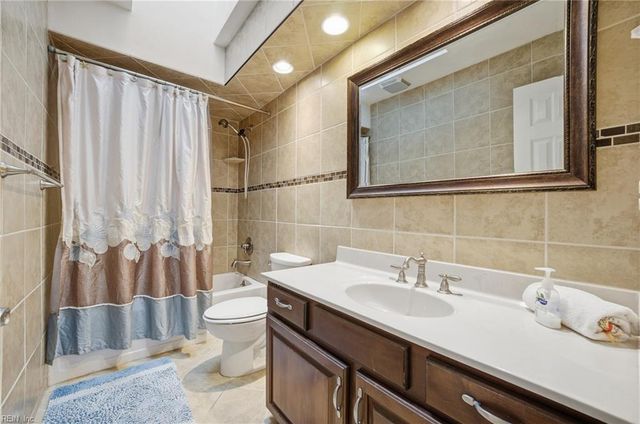 1257 Warner Hall DR, Virginia Beach, VA 23454