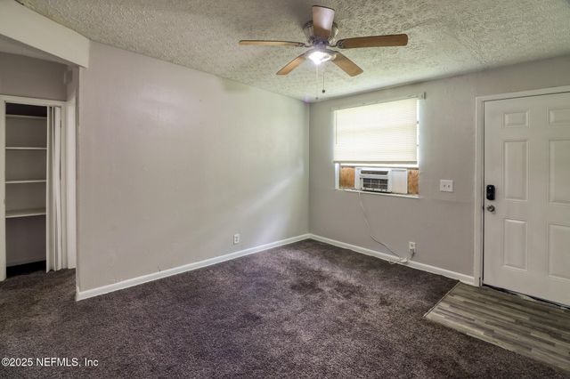 5634 ASTOR Place, Jacksonville, FL 32208