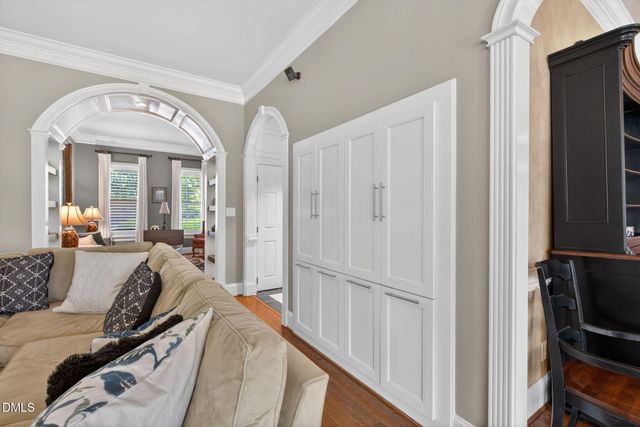 304 Pond Bluff Way, Cary, NC 27513